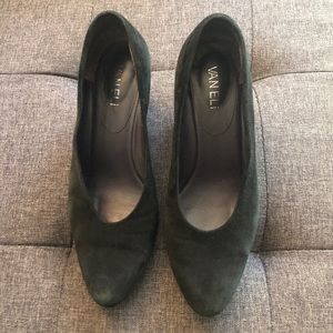 Vaneli Black Suede Heels Comfortable Heels 7 Wide